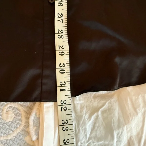 Tahari women’s black satin tuxedo shirt size L - Picture 7 of 8